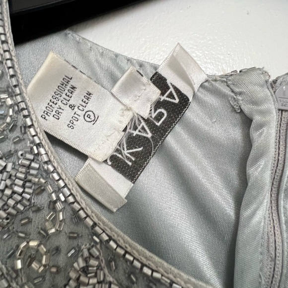 J KARA Formal Gown/Dress with Beaded Sequin Embellished Bodice and Chiffon Skirt - Picture 6 of 9